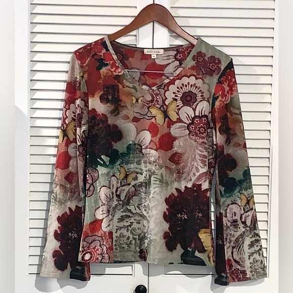 Vintage America Tops - Vintage Floral Long Bell Sleeve Blouse Made in USA